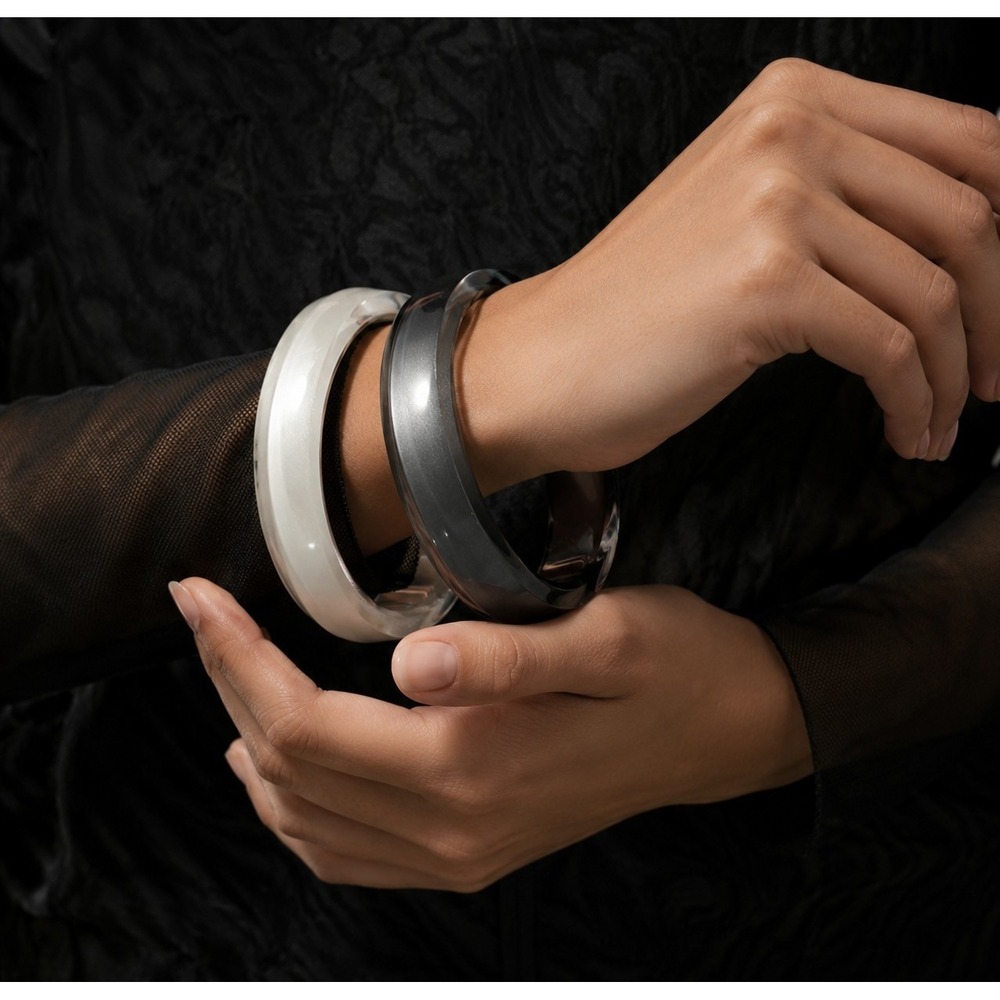 Alembika Resin Bangle Bracelet Set Frost & Starlight Art‎ Lagenlook Minimalist